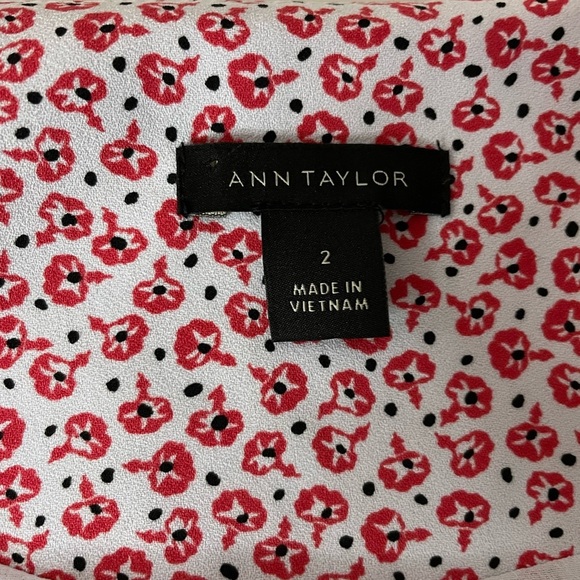 Ann Taylor Ditsy Red Poppy Floral Wrap Fit Flare Midi Dress Size 2 - Picture 6 of 13